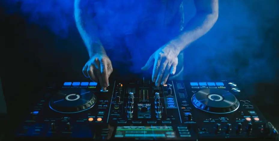 There Are Endless Opportunities for Independent Artists